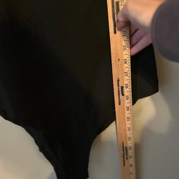 ✌️4/$20✌️ New bodysuit - Picture 7 of 9